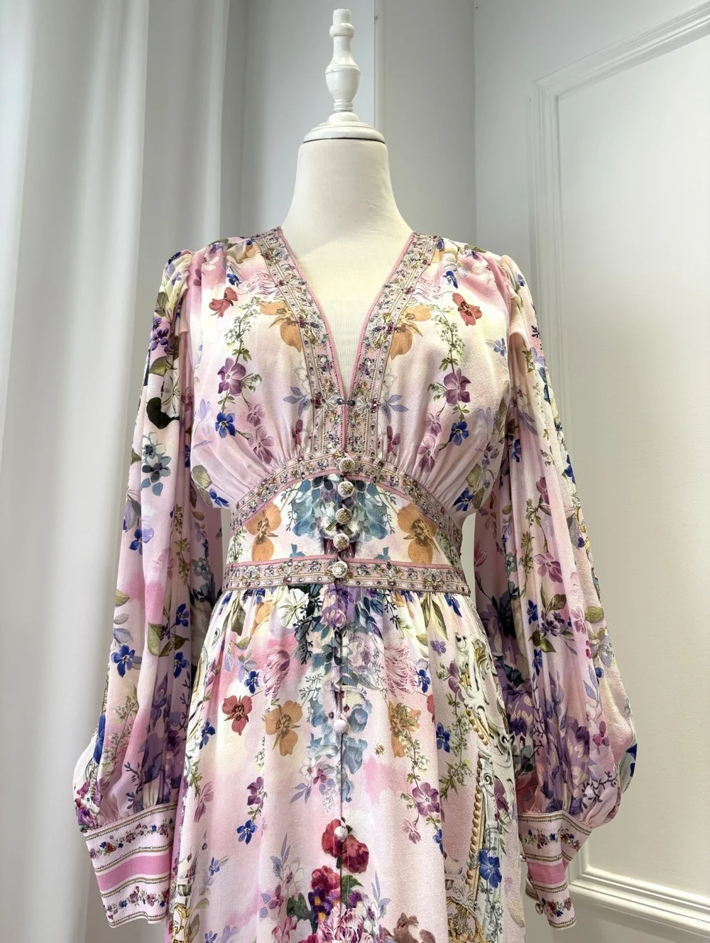 Camilla Palatial Pastels shaped waistband dress with gathered sleeves - Picture 7 of 12